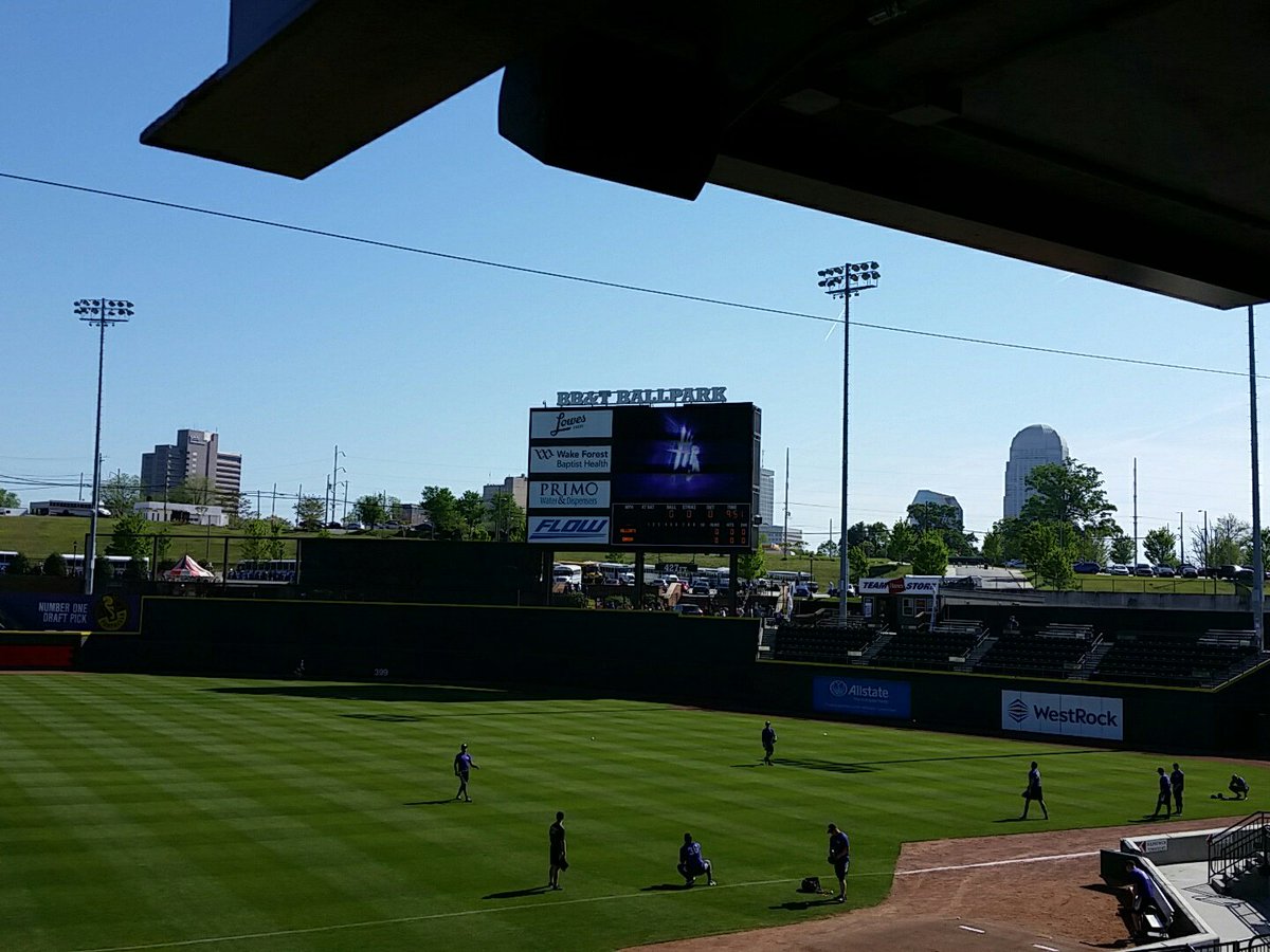 daviemusicman's tweet photo. My classroom for the day - have some excited chorus kids singing "Take Me Out To The Ballgame" #musicmakesmeNC #wsdashbaseball https://t.co/sumOQUY6Z4