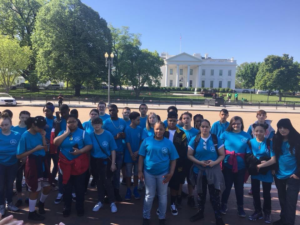 wwflyers's tweet photo. We made it to The White House! #WilburWrightinDC https://t.co/EVKydbWgFG