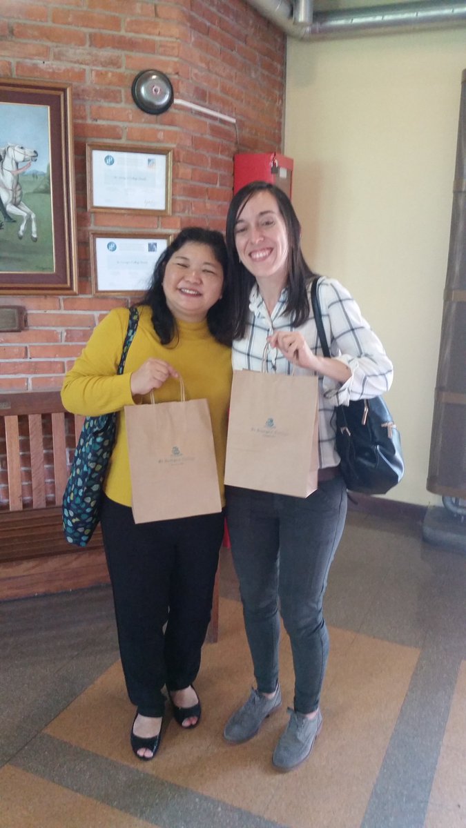 Recibimos a Tania Sakuma y María Fernanda Sanchez del Colegio Sako, de San Pablo, Brasil. 
¡Gracias a Catalina Vizcay y a Carla Buceta por ser nuestras Ambassadors y organizar el tour por las instalaciones de nuestro colegio!