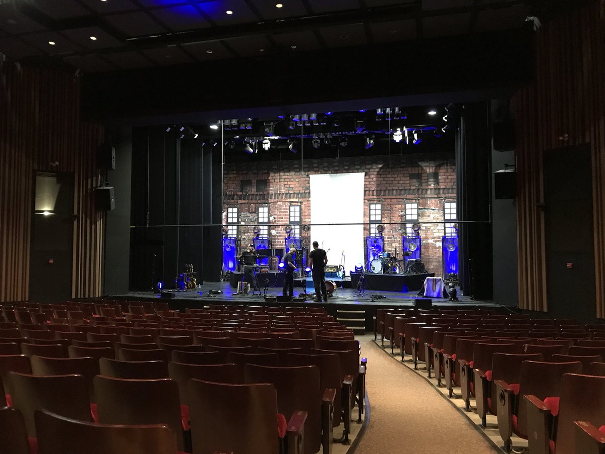 FortunateOnesNL's tweet photo. Thanks for an amzing night, Fredericton! The @alanthomasdoyle Come Out With Me Tour rolls on to the @ImperialTheatre. See you tonight, Saint John! ❤️ https://t.co/43whS0h88r