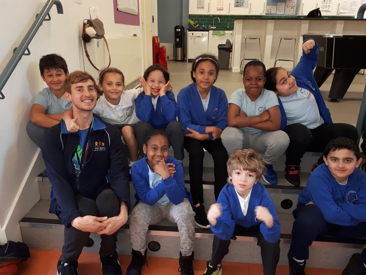 BevDickinson4's tweet image. Year 3 @younghackney #HealthyLifestyles Festival flexing our knowledge about keeping our bodies in great shape! @ShacklewellE8 know our  #FoodGroups and #FoodLabelling Are #SugarSmart and #EatWell #Excercise #NWFed