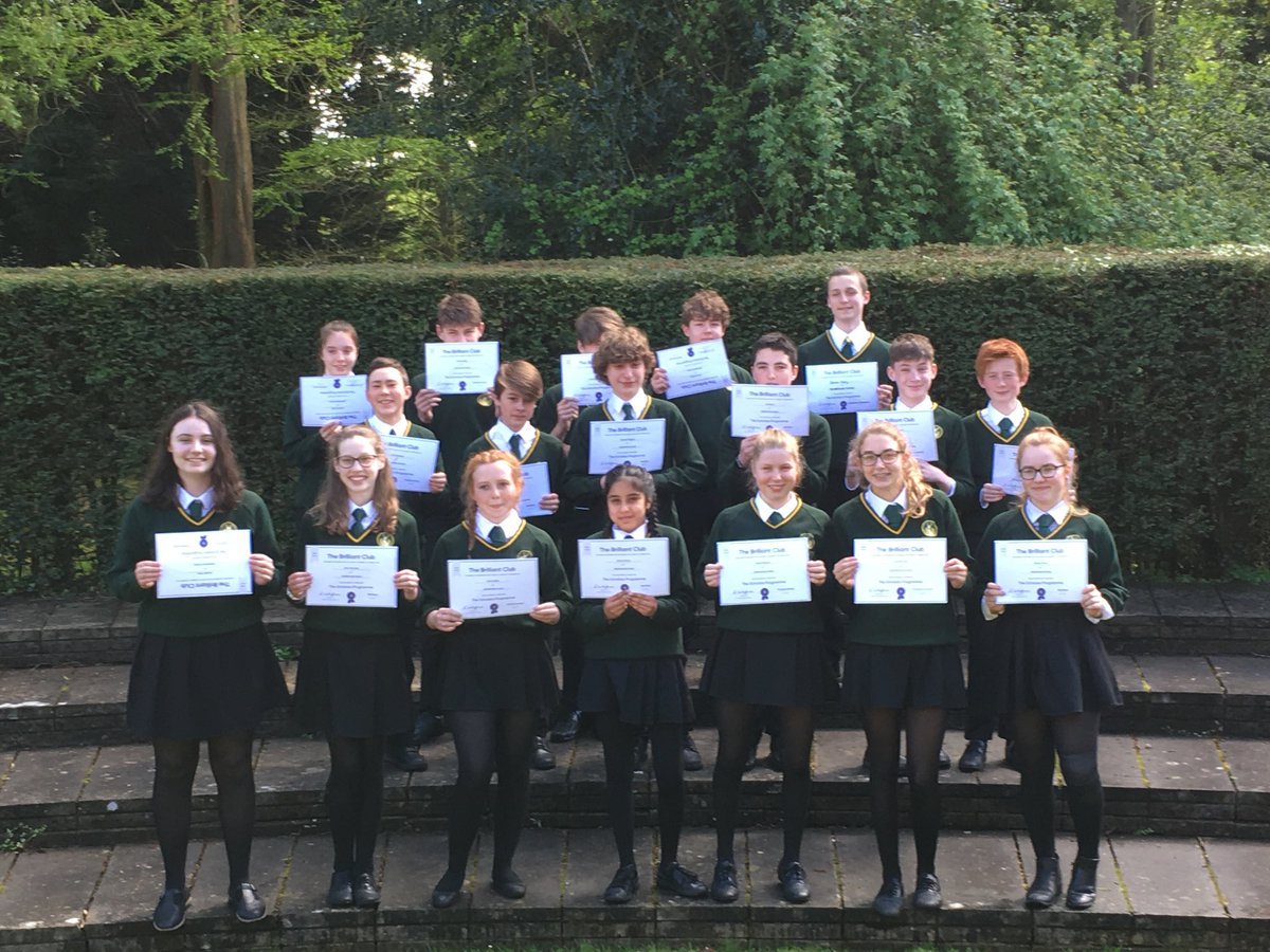 HHDepHead's tweet photo. Congrats to the Brilliant Club graduates at Oxford University today. Well done all! #scholars https://t.co/YBYxODWlQb