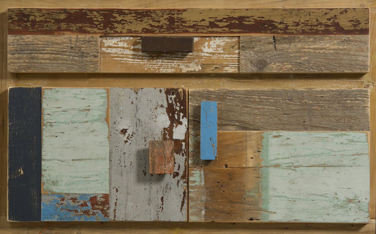 il Su misura artigianale e made in Italy direttamente dall'#Umbria. Il legno di reucpero e il ferro ossidato per un arredo #IndustrialStyle.

#industrialmetal  #ironandwood #reclaimed #reclaimedwood