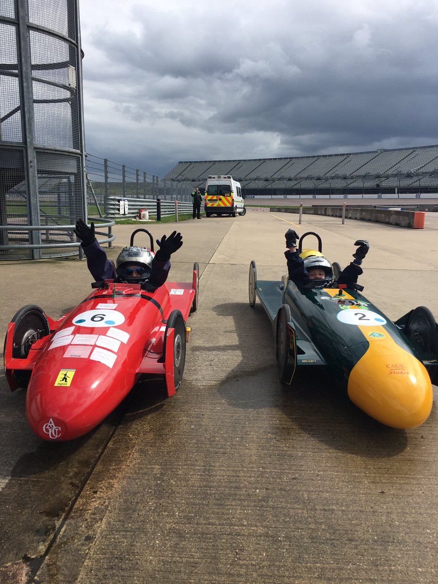 CAUC_SHS's tweet photo. Newbies took #GPRockingham by Storm. Pretty chuffed to have finished Race 1 in first &amp; second!🎉Here's to Race 2... @SandhighDT @SandbachHigh @slickersocial @DTassoc @Greenpowertrust @iSandbach https://t.co/oqAjJ47ptE