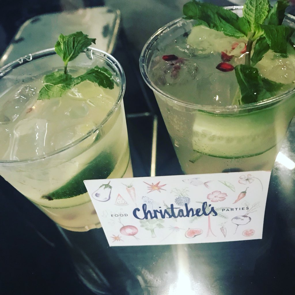 discoveringtech's tweet image. Thanks for the wonderful cocktails @CHRISTABELS_  they are delish 😋 #proptech18