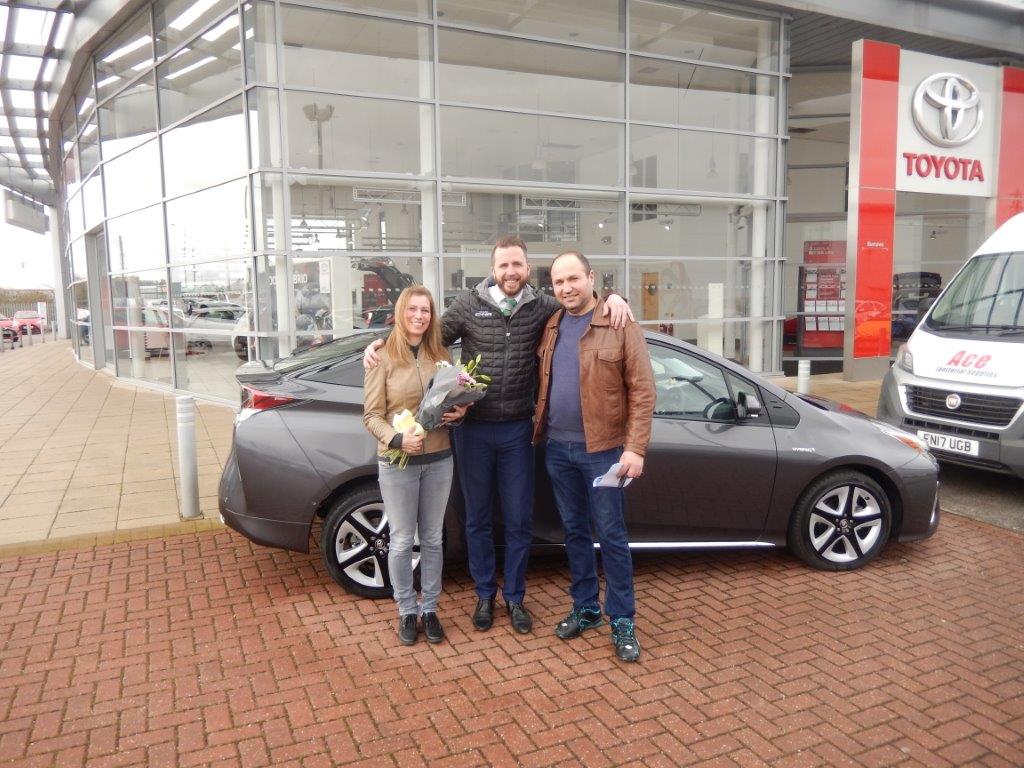 BurrowsToyota's tweet photo. Mr and Mrs Battistella have joined the hybrid revolution at our Doncaster dealership! We hope you love your new #18Plate Toyota Prius.
📸 - #BurrowsSnaps https://t.co/TWxHOVAaa3