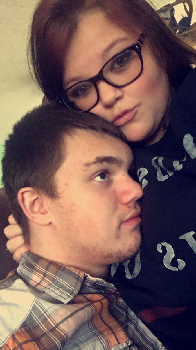 Sarah223Kay's tweet photo. Just a little post about my amazing boyfriend. Happy 7 months babe! https://t.co/vrVZlNEmDr