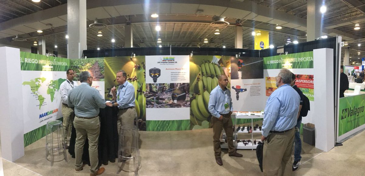 Naandanjainmx's tweet photo. Naandanjain presente en el mundo bananero XXII, Acorbat en Miami ...ven y conoce nuestras amplias gamas de soluciones profesionales para el riego inteligente de banana #ElRiegoInteligenteImporta #Naandanjain https://t.co/oU8kUin5kp