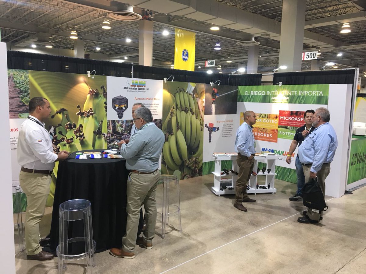 Naandanjainmx's tweet photo. Naandanjain presente en el mundo bananero XXII, Acorbat en Miami ...ven y conoce nuestras amplias gamas de soluciones profesionales para el riego inteligente de banana #ElRiegoInteligenteImporta #Naandanjain https://t.co/oU8kUin5kp
