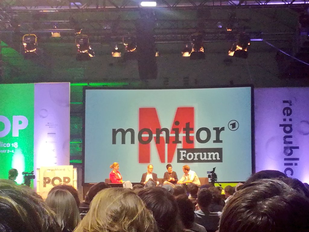 stugamac's tweet photo. Tagesschau, ZDF, Monitor, freier Journalismus - “Ist Monitor ehrlicher als die Tagesschau?“  Zwischen Fake, Fakten, Haltung und Hate #battletime @republica? #keintopffüralleformate #journalismus #RP18 @KaiGniffke @dunjahayali @SilkeBurmester https://t.co/ReHMrtoTWe