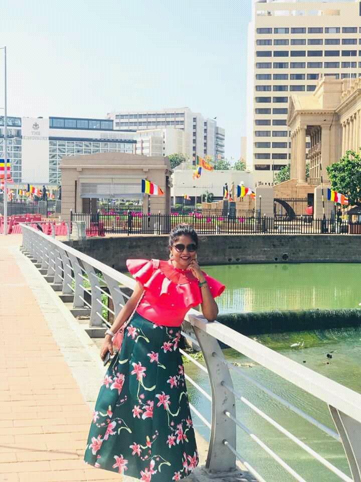 SabbitaActress's tweet photo. Srilanka #colombo Photo shot https://t.co/CABRNrpKK2