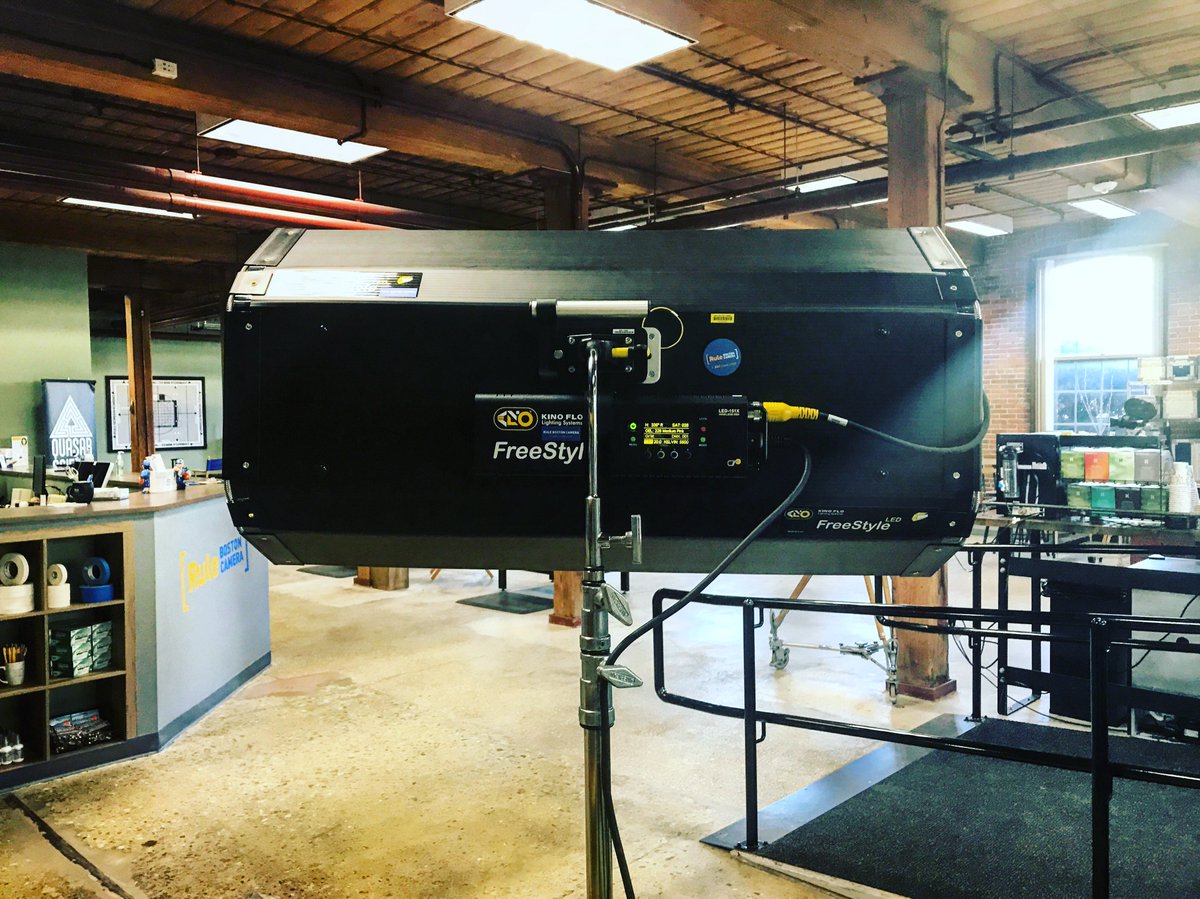 rulebostoncam's tweet photo. New in Rentals, the @kinoflo Free Style 31 #LED panel with quick-release system, smaller form factor, + lightweight LED panel combined with four corner bumpers for rigging versatility. Contact rentals@rule.com or 800-rule-com for details. #rbcgear #rulerentals #lightingtools https://t.co/6WCDQRBI3P
