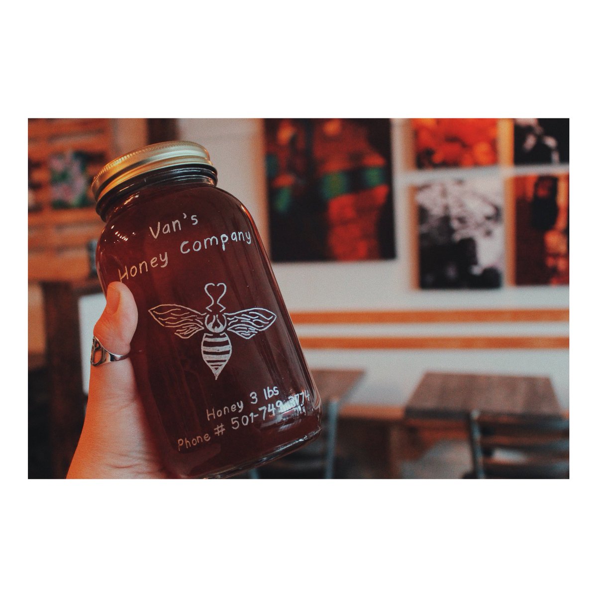 nexuscoffeear's tweet photo. @vans.honey is our absolute favorite. Check him out! We love our local partners! 🐝 •
•
•
•
•
#nexuscoffee #creativefuel #local #coffee #coffeeshop #honey #localhoney #beekeeper #arkansas #love #sweet https://t.co/mFDqyp0EuU
