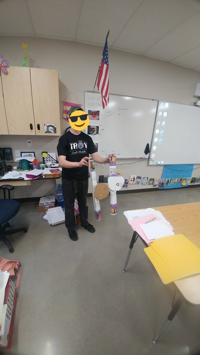 mrsabeltms's tweet photo. Ss applied summary &amp; synthesis skills via a research project of their choice. Evan demonstrated how to align a car and Andrew even dressed the part! #troysouth #FinishStrong https://t.co/3UGQ5U6oKo