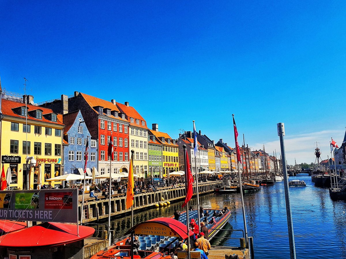Spring in #Copenhagen 🌸😎 #nyhavn #travel