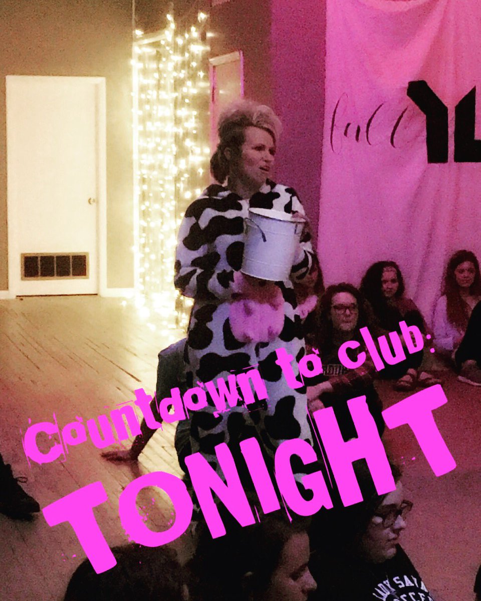 SavannahMoYL's tweet photo. You know what day it is 👀 https://t.co/vV1GrpZp9a