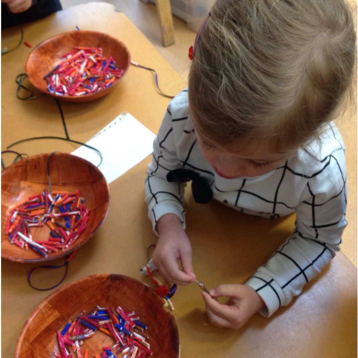NRB_LPS's tweet photo. Amazing concentration and focus on the task. Hand-eye coordination skills are outstanding.#LPSeyfs #LPSpd https://t.co/EvNPoiJIJH