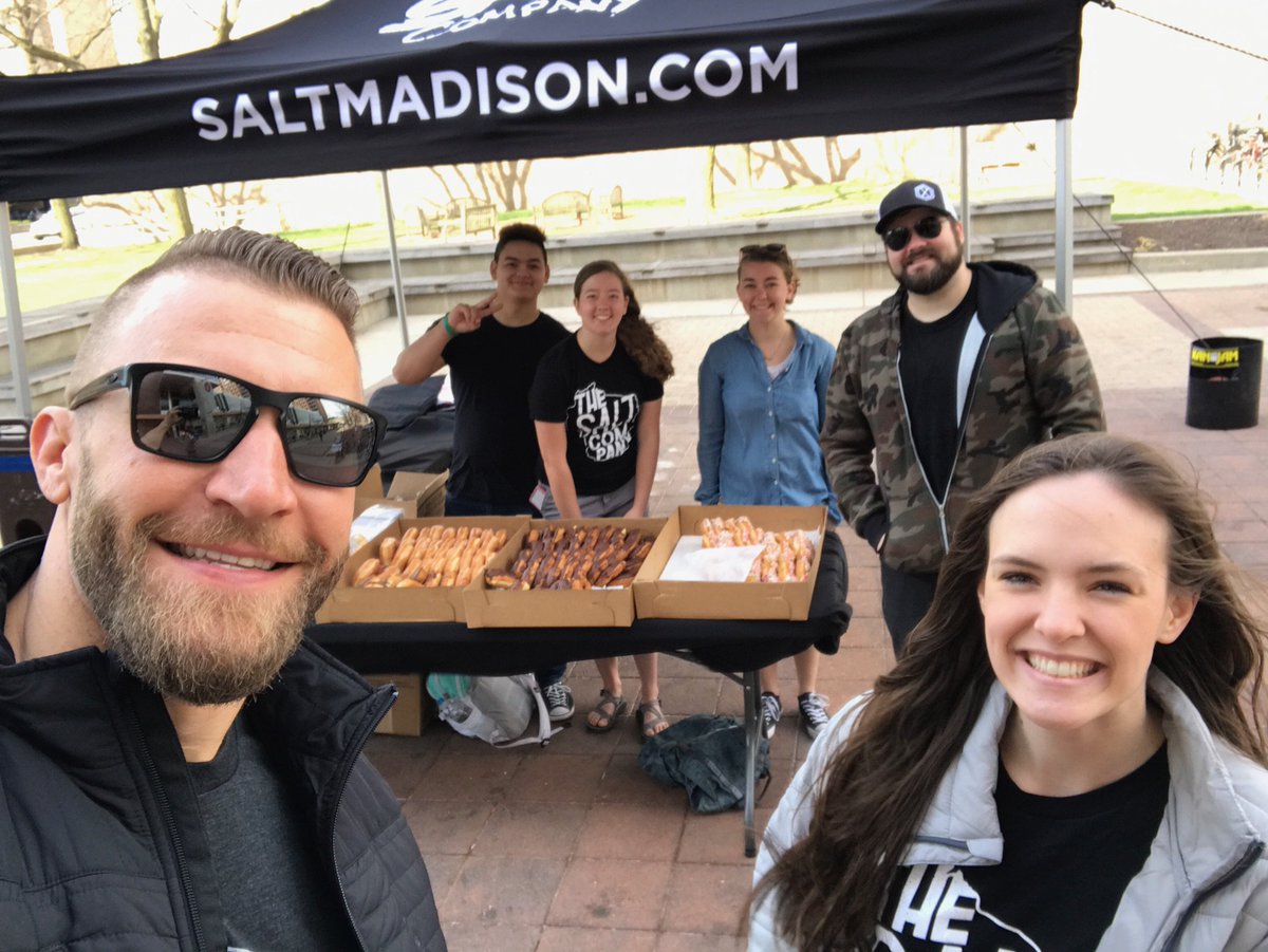 DoxaMadison's tweet photo. Please be praying for our team as we're on the UW-Madison campus all week, and pray for @SaltMadison's Preview Gathering happening this Thursday!
#doxa #saltco #saltnetwork https://t.co/89zBijvBlt