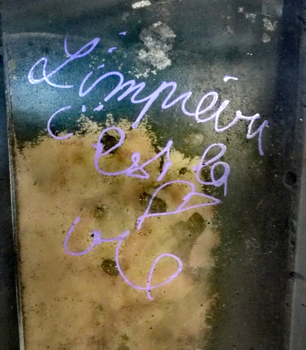 VirginiCharlet's tweet photo. « L' imprévu c'est la vie » !
#streetart in #Paris #Montmartre
Always holidays 😎
#graffitis #urbanart #invider https://t.co/B4hWSxVM0i
