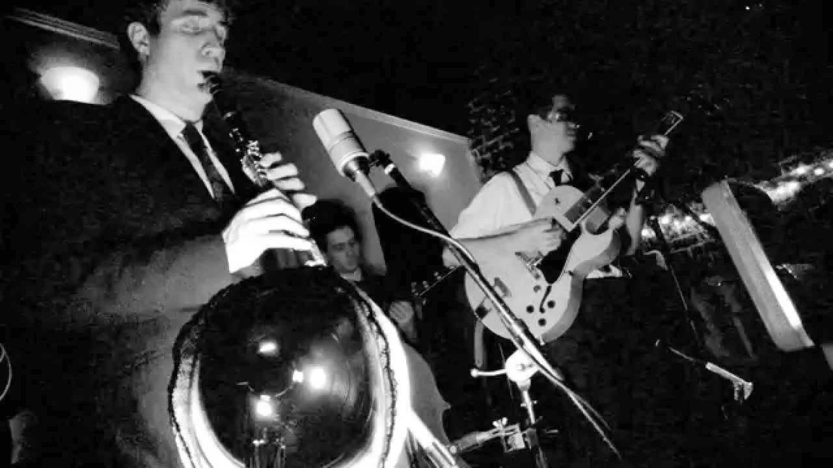 Tonight!  Wednesday!
The HiFi Honeydrops
GET SOME!
9:30