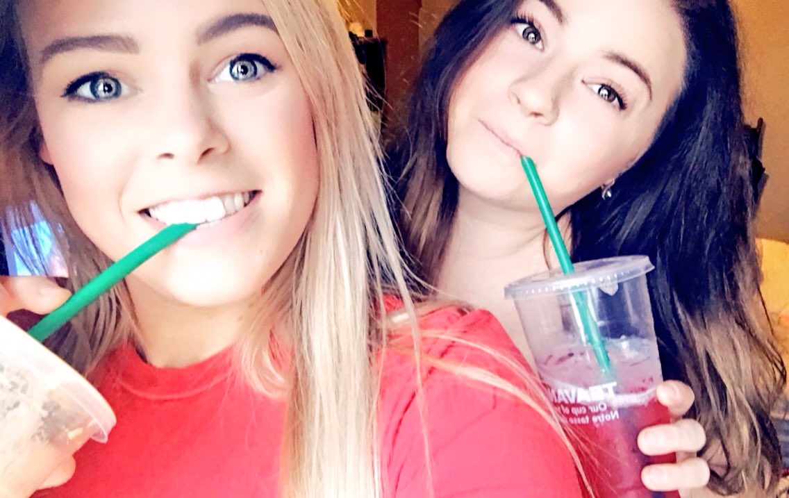 KarlRids's tweet photo. Real life B and V ❤️ love you 
@xxDontBeMe  #Riverdale #bestfriend https://t.co/Aloo1pnRn8