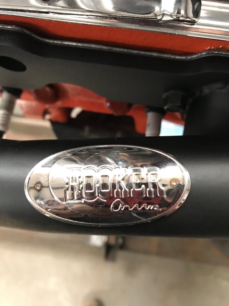 Pazkustomdesign's tweet image. Hooker headers and Holly Carburetors! What more can a man ask for? #holly #hookerheaders #sbc #powerpack #oldschool