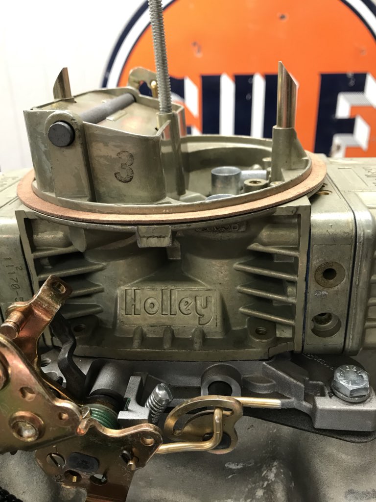 Pazkustomdesign's tweet image. Hooker headers and Holly Carburetors! What more can a man ask for? #holly #hookerheaders #sbc #powerpack #oldschool