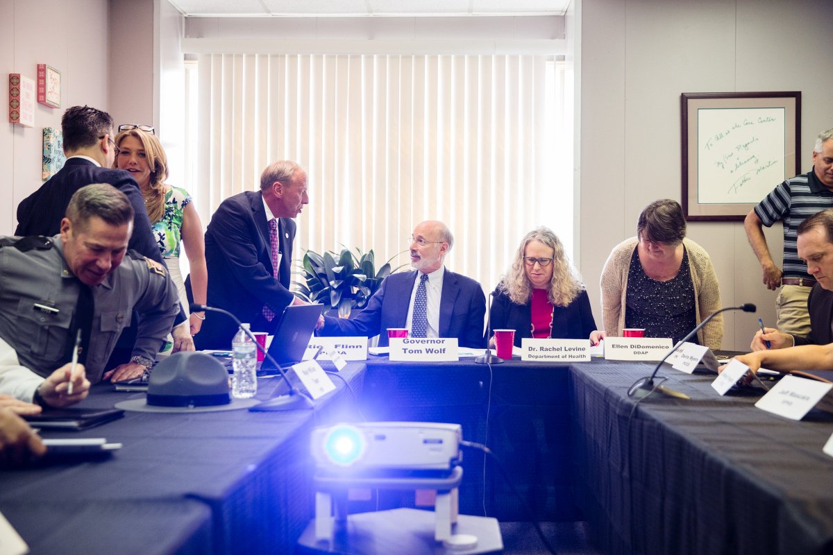 Image of Governor Tom Wolf shaking hands with a participant.