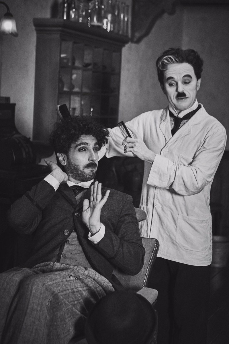 RanveerOfficial's tweet photo. “Failure is unimportant. It takes courage to make a fool of yourself.” - Charlie Chaplin
#ChaplinsWorld
#inLOVEwithSWITZERLAND 
@chaplins_world @montreuxriviera @MySwitzerlandIN @regionduleman https://t.co/pBgw1vSNYg
