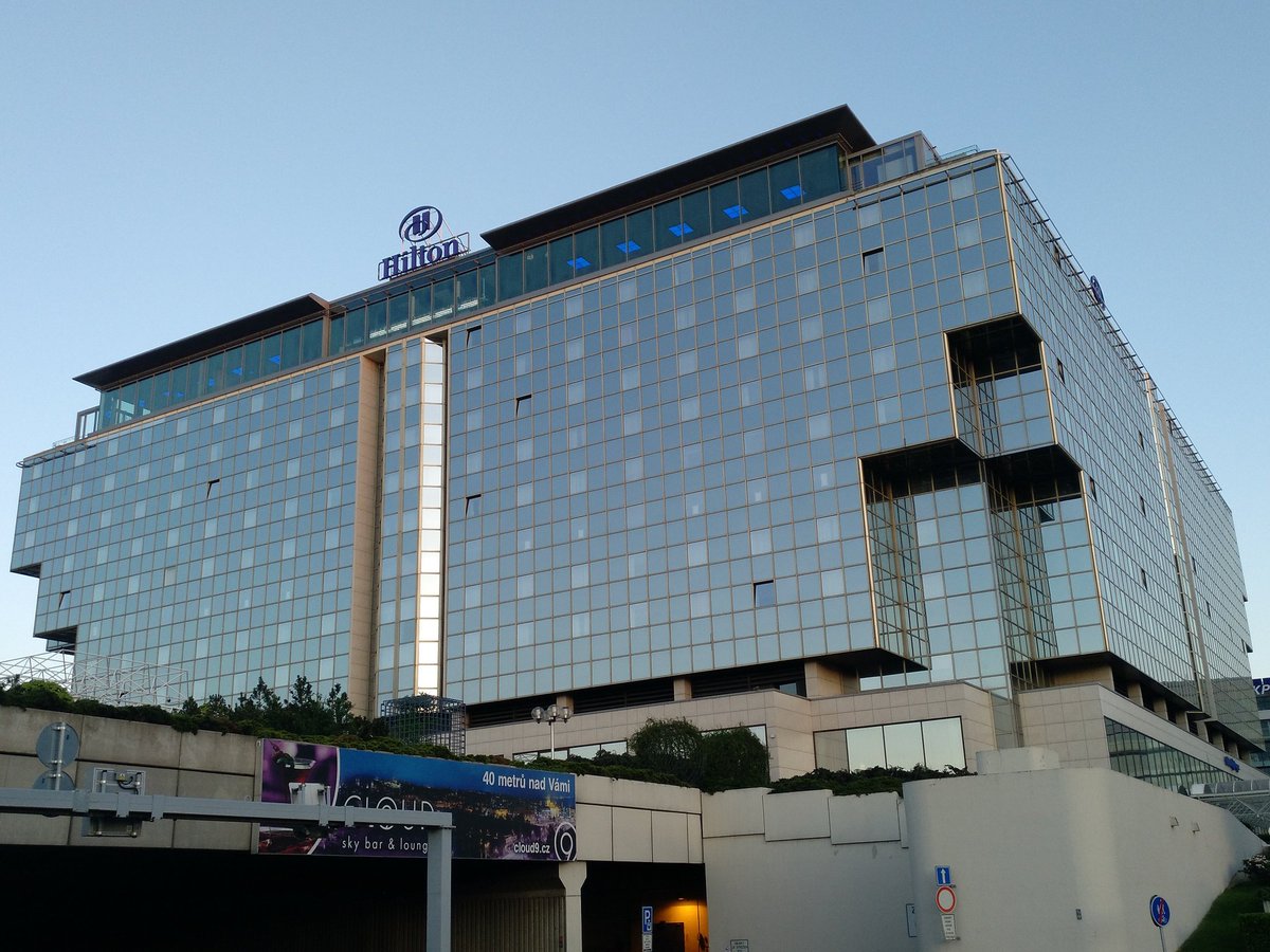 LucieRamos_'s tweet photo. @MCIDublin @GaryJGaughan @VeryKLC @HiltonPrague Thank you ;)
Keeping our fingers crossed for the sunshine to stay with us! https://t.co/WJl3kYvest