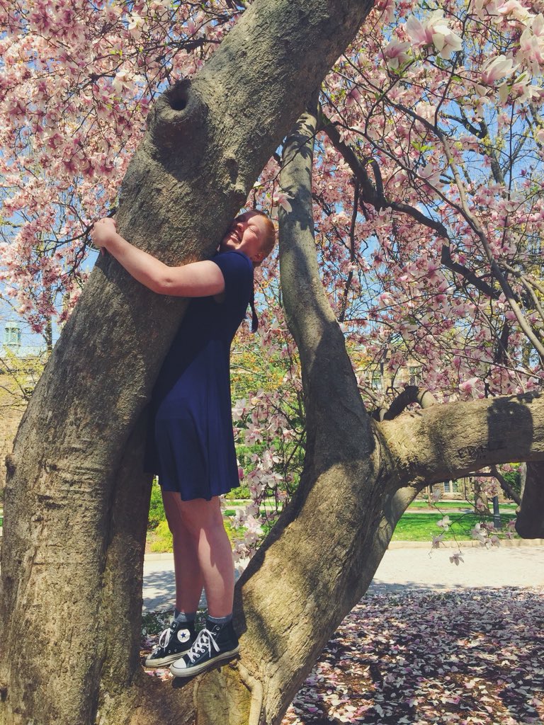 emlovestheearth's tweet photo. Be sure to head outside and enjoy the beautiful weather! #ees028 #treehugger https://t.co/8cmLaHTFql