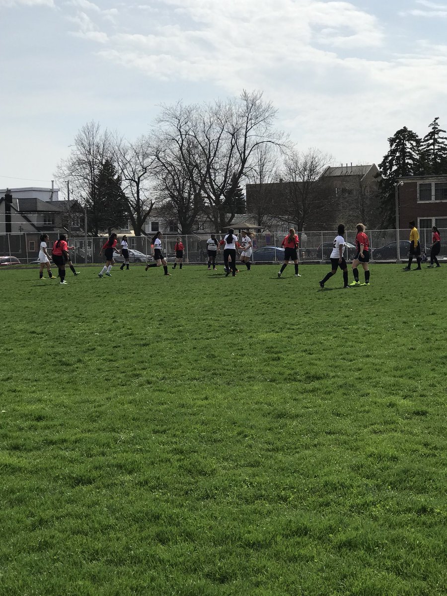 D_Bylykbashi's tweet image. Live soccer now @Danforth_CTI vs Marc Garneau CI. @tdsb @tdsb_Rob @mr_wires @TDSSAA_TDSB