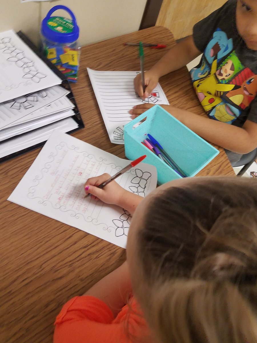 dymkowskiread's tweet photo. Primary literacy #amazingthings at @hornetstrong #independent #hardworking #teachersandstudents thank you for  all you do!!  @HaysContCoord https://t.co/EkX4OIou5X