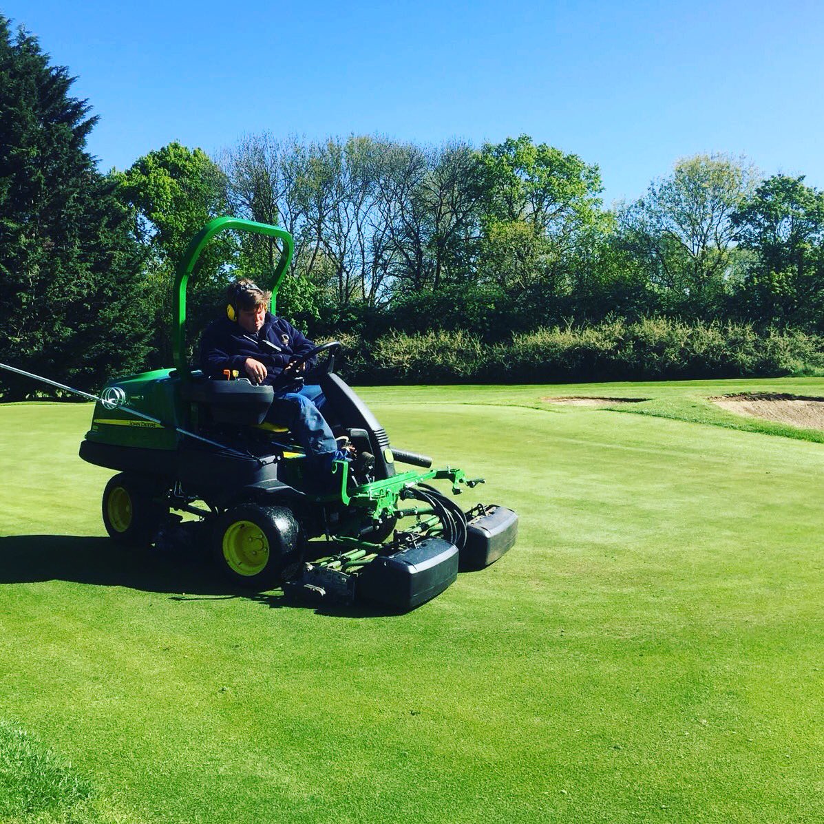 @EalingGolfClub starting to come together ahead of the #SpringMeeting #greenkeepinglife