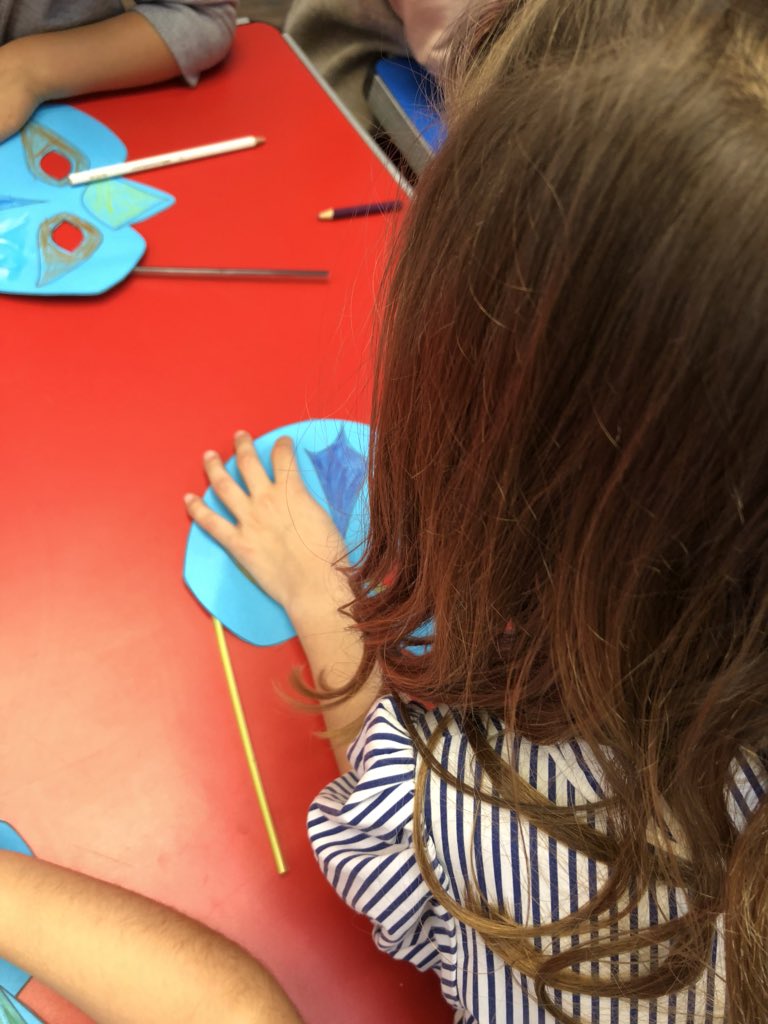ClubPierrot's tweet photo. Work in progress in the older children class #watchmefly @caudwellkids @ChildrensAAssoc #funfrenchlessons https://t.co/otYKNCblA3