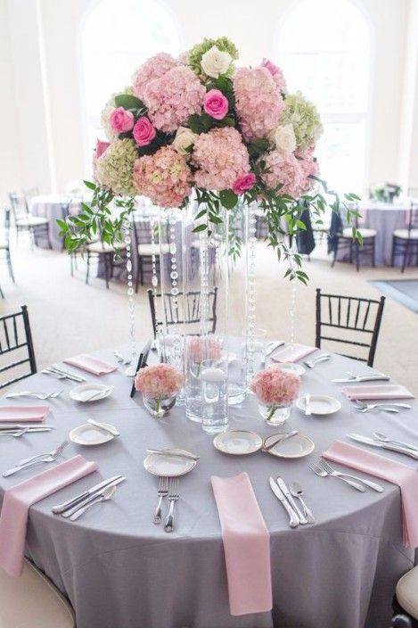 tuttiflora's tweet photo. Inspiração de decor clássica!
A sofisticação do cinza e a delicadeza do rosa. 
#decoracaocasamento #decoracaoevento #casamento #inspirese #tuttiflora https://t.co/dRWHAFChrw