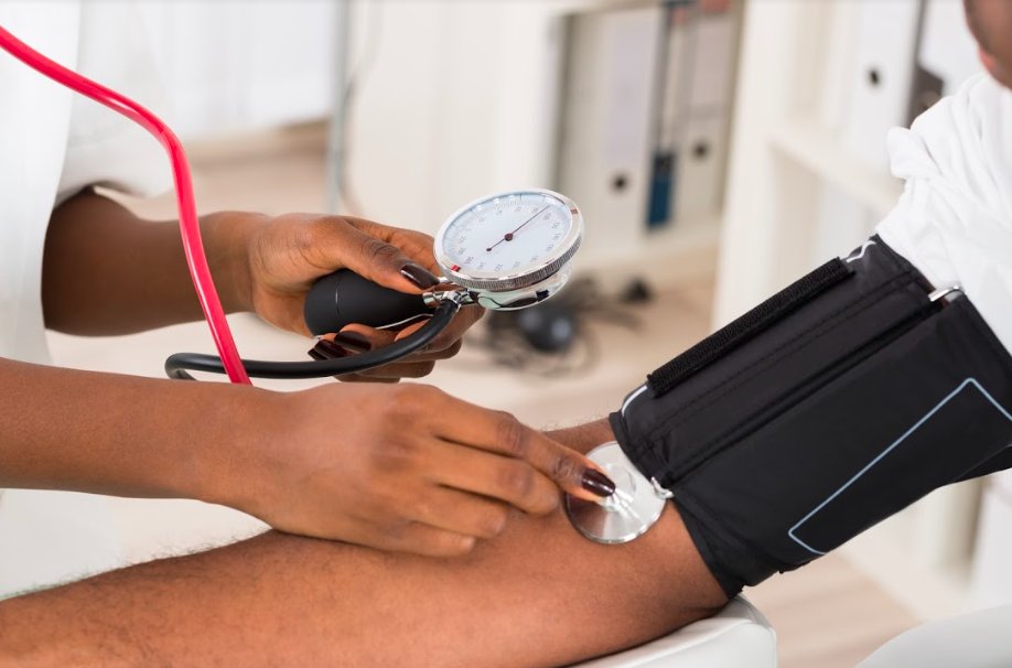 Doctors Adopt New Guidelines for Diagnosing High Blood Pressure        ow.ly/kQKV30jBsiJ

#Plainsboro #Monroe#highbloodpressure #highbloodpressuretreatment