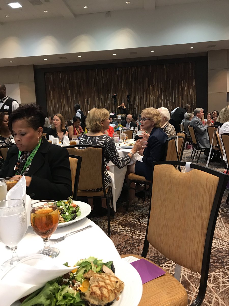 jeriyoungWSJ's tweet photo. More than 1,200 people have gathered at the Benton Convention Center for the Echo Awards.#wsjournal #wsfoundation https://t.co/UWLKuUOeAP