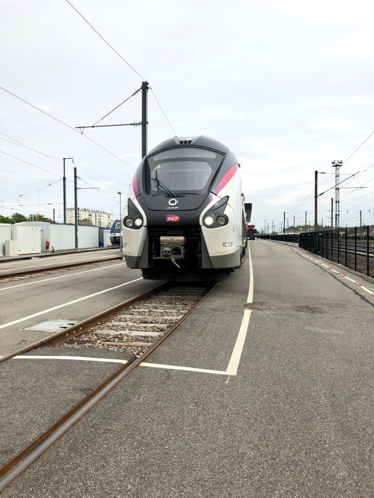 LaurentKD77's tweet image. #Regiolis #Coradia #B85000 @SNCF  @TERGrandEst