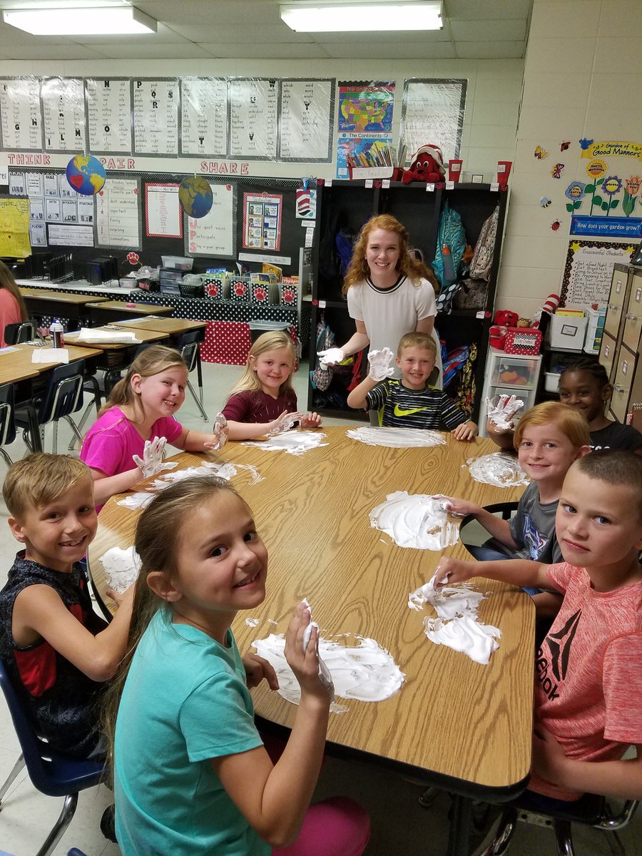 tpatter107's tweet photo. UNA Pawprints Shaving Cream Fun @webstertrojans @MSCSTrojans #ontheMove https://t.co/wiLbDLaV9U