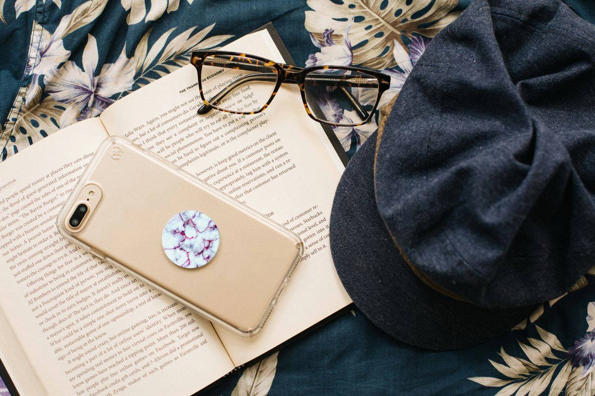 PopSocketsEU's tweet photo. Accessories goals #popsocketsuk #bloodmarble #marble #perfection https://t.co/GIVyDSaXlr