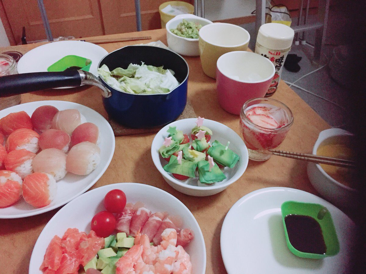 tulipphlox's tweet photo. サプライズで来てくれて
いっぱいお祝いしてくれた😊
ありがとう

早く素敵な大人���なります🙆 https://t.co/GSuqGRGzFb