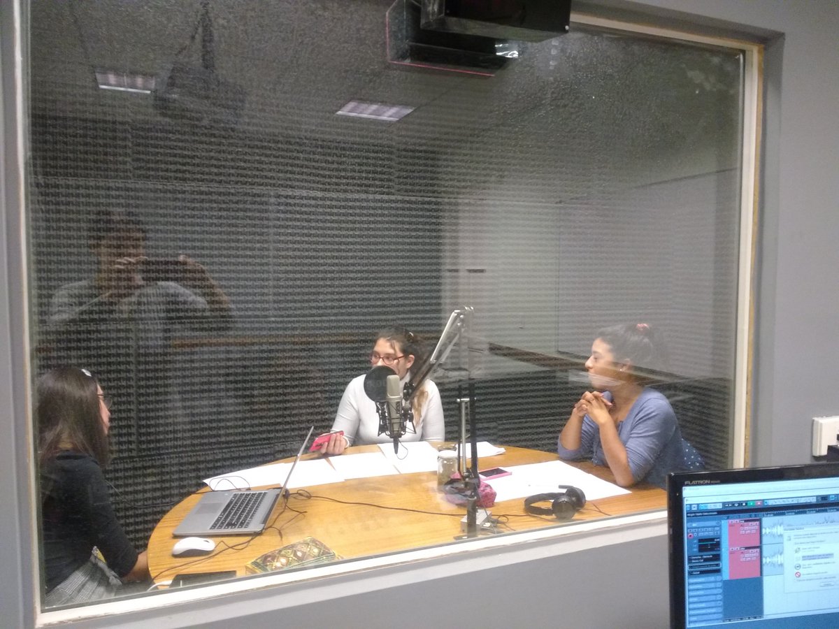 flor_giuliano's tweet photo. @RecreoEduUSAL al aire hasta las 13.30! https://t.co/t4BUXatzCI @Usal_FCECS @LauraGarciaLuna @arripancho @ManuelMontaner https://t.co/N423f0oWnB