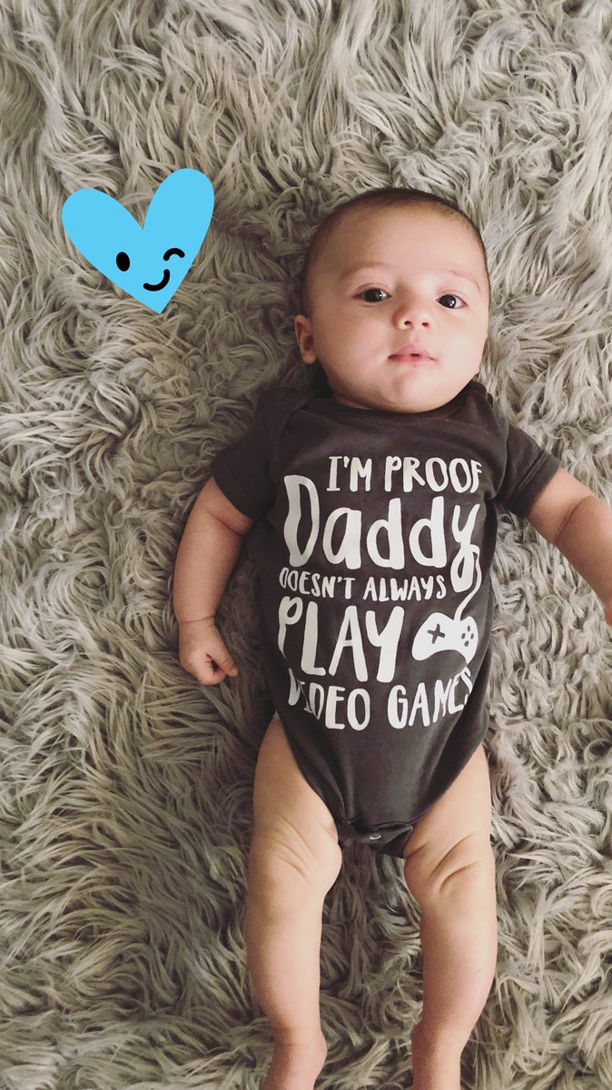 bee______bee's tweet photo. #gamerbaby #xboxone #jtpv https://t.co/NRU5ASYhOM