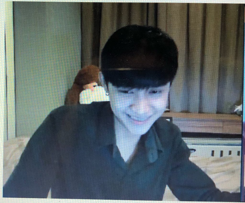 annjs_myprince's tweet photo. นางน่าร้ากก นางชอบมาไลฟ์ตอนดึกๆคือดี นี่ก็ไม่รู้จะดูไร มานั่งดูไลฟ์นางก็สนุกดี5555 #bosslive https://t.co/WOl1PIOHMD