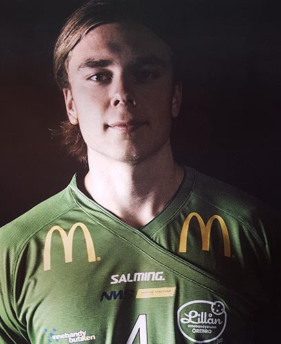 lillanibk's tweet photo. MAX NORSTEDT ÄR KLAR FÖR LILLÅN IBK

Han är tillbaka! Efter en ettårig sejour i Craftstadens IBK kan vi stolt presentera att Max Norstedt återvänder till Lillån IBK inför återkomsten i allsvenskan. Längre intervju och mer info kommer inom kort. https://t.co/YYgzJQbnra