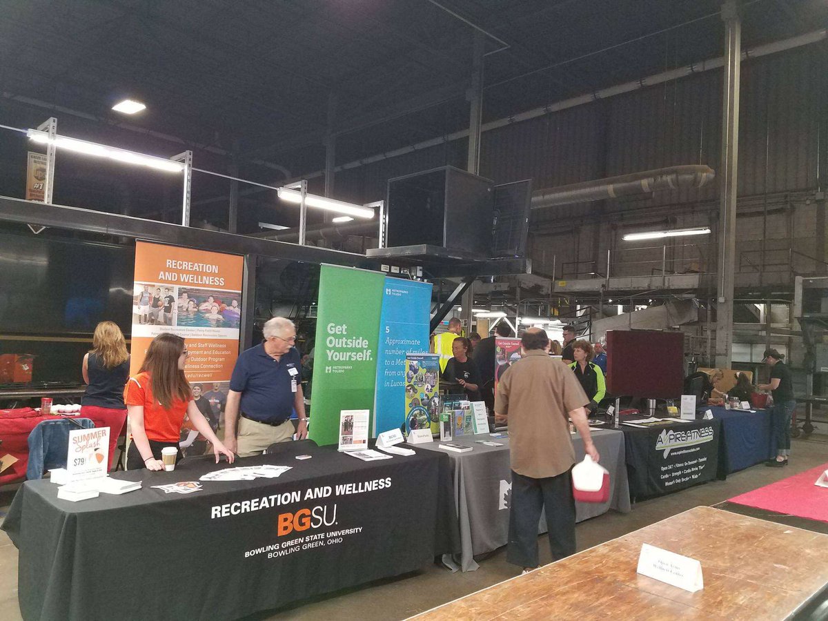 ups_hub's tweet photo. Toledo Building’s Wellness Fair! 20 vendors on sight to assist with your health and wellness. #24/7 Wellness Prizes, raffles and free stuff! Make sure to check it out before or after your shift! #LiveSafely #TogetherWeAreUPS @Gr8LakesUPSers https://t.co/kHZ449MQoH