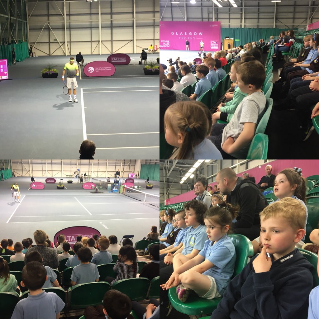 stfrancisoa's tweet photo. More photos from our fun filled day at the tennis. Well done P1! Another huge thanks to our helpers😀 We so appreciate your time @sfoasport #hurrahforourhelpers #firstachooltrip #tennisfun #tennisstarsinthemaking 🎾🎾 https://t.co/lIcU81oh0d