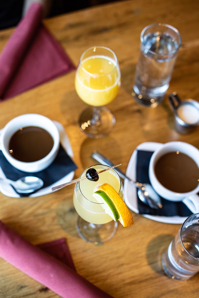EatsWithMichael's tweet photo. One of Indy’s best brunches is in the suburbs. Get all the scoop on @louvinowine in Indy: https://t.co/pgFQt7mBJs https://t.co/4xh0SQKdO0