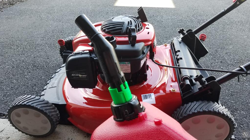 JeremyKappell's tweet photo. I would love to have a word with the lawmaker who thought this contraption was a good idea. It seems I am able to get the gas everywhere, but in the tank! 😠#pointless #thanksEPA #frustratedtaxpayer https://t.co/lTDjjWZDUW